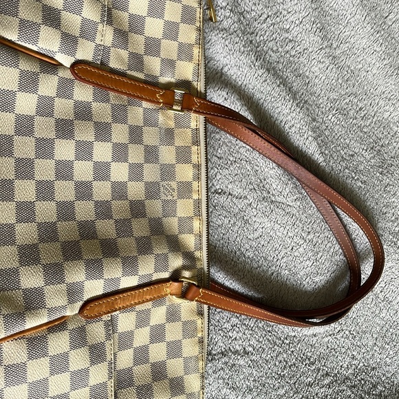 AUTHENTIC Louis Vuitton Damier Azur Totally MM - rare; discontinued style! - Picture 13 of 13